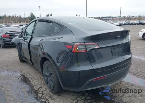 2024 Tesla Model Y Long Range Dual Motor All-Wheel Drive/Rwd from USA, damaged, VIN 7SAYGDED6RF102745